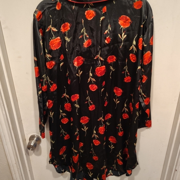 Avenue Body Women's Black Rose Print Nightgown 18/20 Romantic Comfy Lounge Wear - Picture 6 of 6